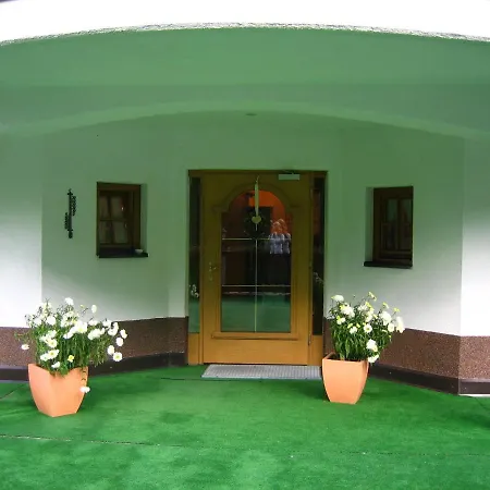 Alpin Apartament St. Leonhard im Pitztal